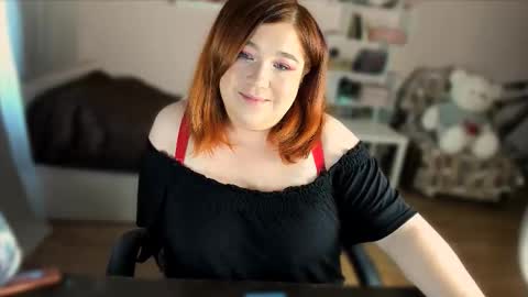 Snapshot of vi__vixen chatting on 09.24.25 Vi Vixen online show from 09.24.25