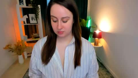 Camilla online show from 05.10.26