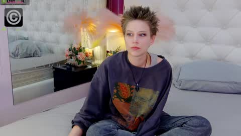 Via online show from 02.03.25