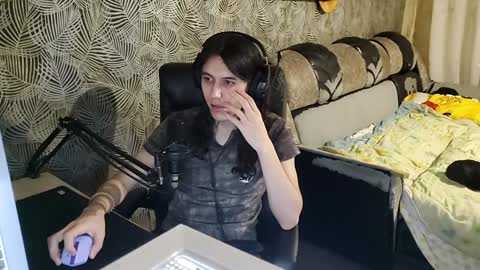 Snapshot of vialeras chatting on 01.03.25 vialeras online show from 01.03.25