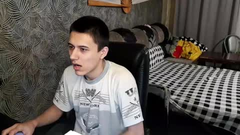 Snapshot of vialeras chatting on 02.10.25 vialeras online show from 02.10.25