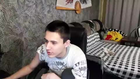 Snapshot of vialeras chatting on 02.10.25 vialeras online show from 02.10.25