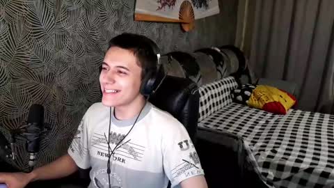 Snapshot of vialeras chatting on 02.11.25 vialeras online show from 02.11.25