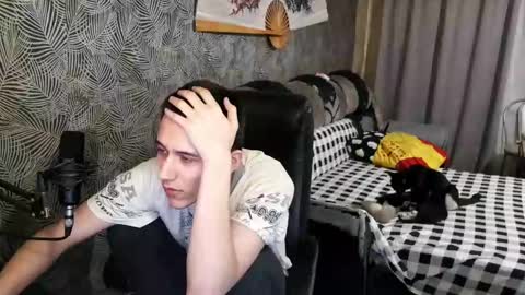 Snapshot of vialeras chatting on 02.11.25 vialeras online show from 02.11.25