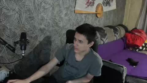 Snapshot of vialeras chatting on 03.04.25 vialeras online show from 03.04.25