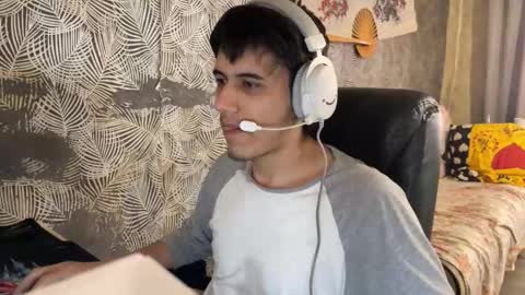 Snapshot of vialeras chatting on 09.12.25 vialeras online show from 09.12.25