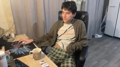 Snapshot of vialeras chatting on 11.05.25 vialeras online show from 11.05.25