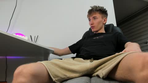 vibemygirl online show from 12.13.24