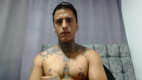 Snapshot of vicctorzc chatting on 06.10.26 Victor cardenas online show from 06.10.26