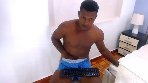 Snapshot of vicent_bronk chatting on 12.04.24 Vicent online show from 12.04.24