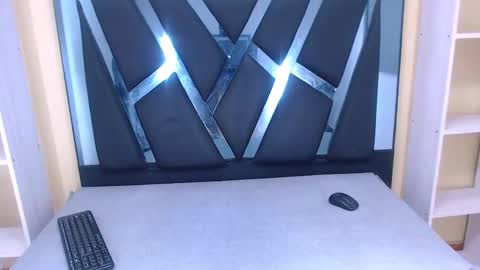 Snapshot of vicent_bronk chatting on 12.07.24 Vicent online show from 12.07.24