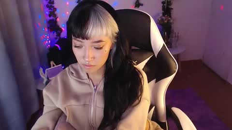 Snapshot of vichannel chatting on 02.10.26 vichannel online show from 02.10.26