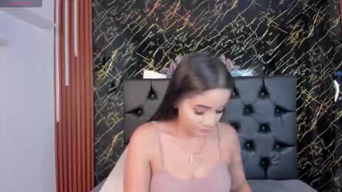 Snapshot of vichy_evans chatting on 11.28.25 Vichy Everyday From 1400 to 2130 Col Time online show from 11.28.25