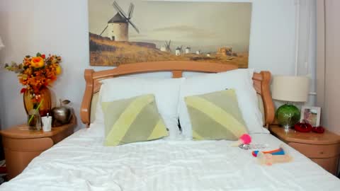 ViciousQueenu can call me Laura online show from 04.22.26