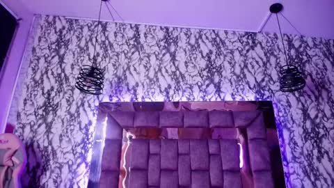 Snapshot of vick_daves chatting on 09.25.25 vick_daves online show from 09.25.25