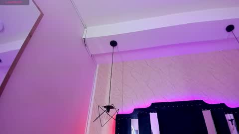 Snapshot of vick_daves chatting on 10.04.25 vick_daves online show from 10.04.25