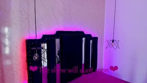 Snapshot of vick_daves chatting on 10.15.25 vick_daves online show from 10.15.25