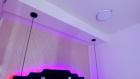 Snapshot of vick_daves chatting on 10.19.25 vick_daves online show from 10.19.25