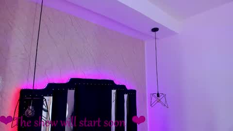 Snapshot of vick_daves chatting on 10.21.25 vick_daves online show from 10.21.25