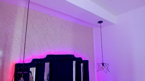 Snapshot of vick_daves chatting on 10.27.25 vick_daves online show from 10.27.25