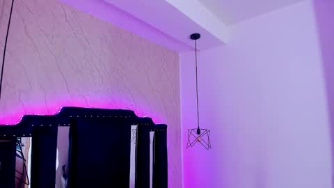 Snapshot of vick_daves chatting on 10.29.25 vick_daves online show from 10.29.25