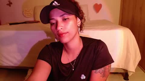 Vicky  online show from 02.25.25