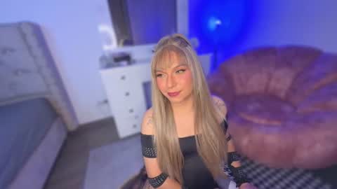 Snapshot of vicky_hot_x chatting on 07.09.26 online show from 07.09.26