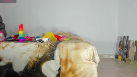 vicky manuela online show from 03.20.26