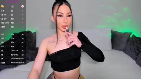 Snapshot of vickyboo chatting on 05.11.26 Vicky Boo online show from 05.11.26