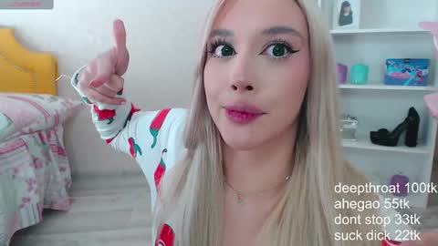 Snapshot of vickyfuckingdoll chatting on 02.16.25 vickyfuckingdoll online show from 02.16.25