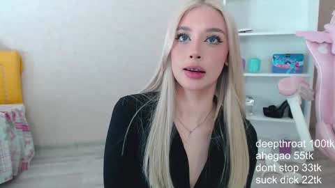 Snapshot of vickyfuckingdoll chatting on 02.26.25 vickyfuckingdoll online show from 02.26.25