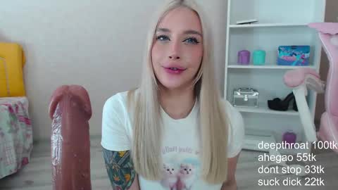 Snapshot of vickyfuckingdoll chatting on 02.26.25 vickyfuckingdoll online show from 02.26.25