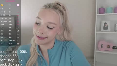Snapshot of vickyfuckingdoll chatting on 09.09.25 vickyfuckingdoll online show from 09.09.25