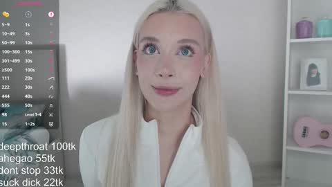 vickyfuckingdoll online show from 10.21.25