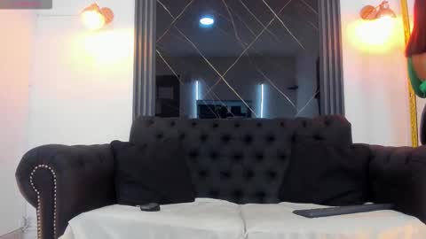 Vicky online show from 12.02.25