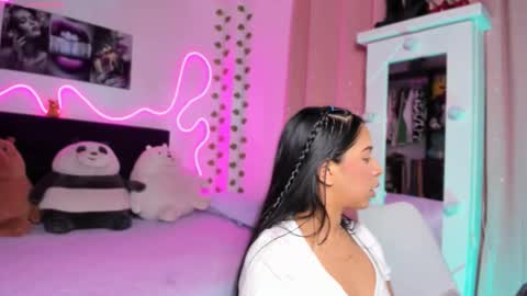 VICTORIA 3 online show from 10.13.25