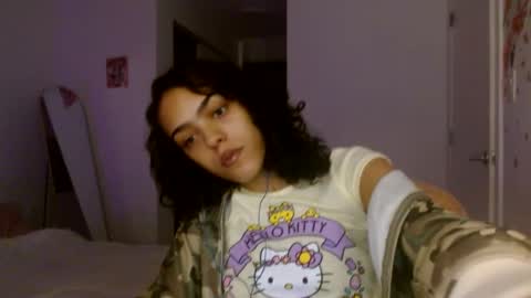 Snapshot of vickyyyx chatting on 10.09.25 Goddess Victory online show from 10.09.25