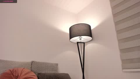 Victoria  online show from 12.06.24