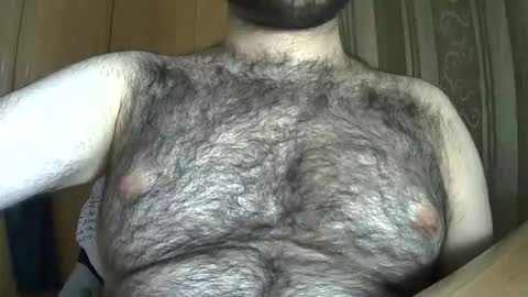 Snapshot of victorhume chatting on 10.06.25 VictorHume online show from 10.06.25