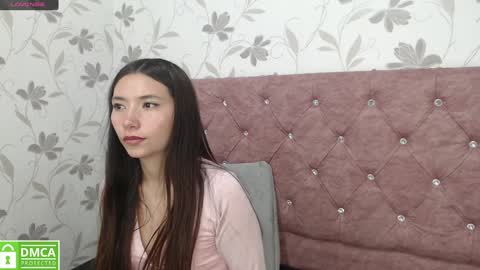 Snapshot of victoria017 chatting on 01.04.25 Victoria online show from 01.04.25