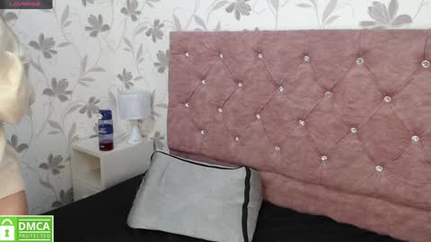 Snapshot of victoria017 chatting on 01.24.25 Victoria online show from 01.24.25