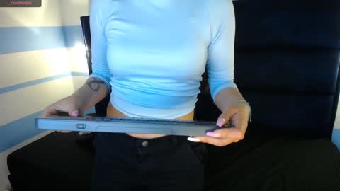 Snapshot of victoria017 chatting on 01.31.25 Victoria online show from 01.31.25