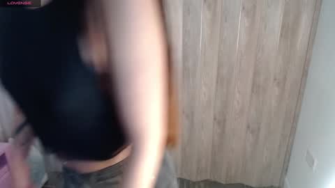 Snapshot of victoria017 chatting on 02.05.25 Victoria online show from 02.05.25