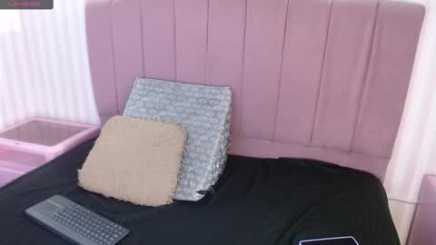 Snapshot of victoria017 chatting on 03.01.25 Victoria online show from 03.01.25