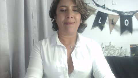 Snapshot of victoria25_meester chatting on 10.15.25 Hi guys Im victoria Be the one who can control me in PVT online show from 10.15.25