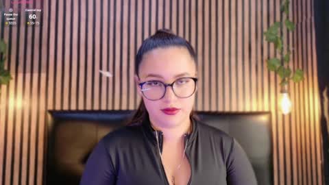 Snapshot of victoria__ponce chatting on 10.03.25 victorira online show from 10.03.25