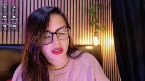 Snapshot of victoria__ponce chatting on 10.04.25 victorira online show from 10.04.25