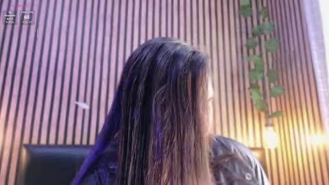 Snapshot of victoria__ponce chatting on 10.25.25 victorira online show from 10.25.25