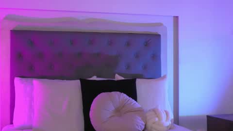 Snapshot of victoria__rossi chatting on 03.06.25 online show from 03.06.25