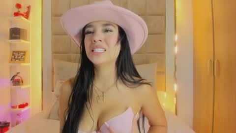 Victoria valentina  online show from 04.07.26